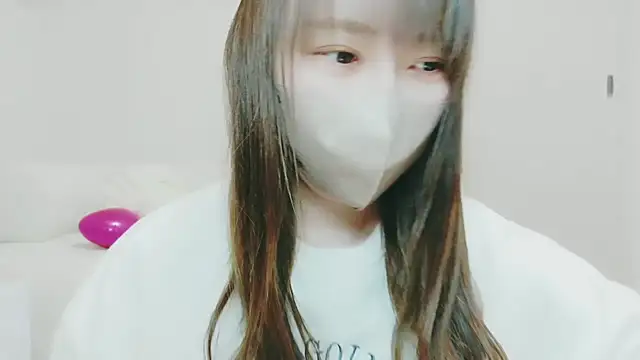 yuyuchan   online show from 12-21-25, 10:44