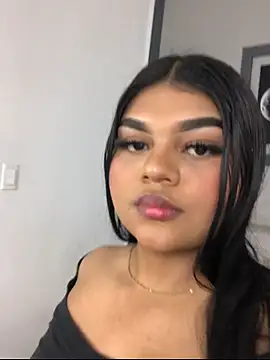 Snapshot of SalomeReed chatting on 12-16-25, 12:54 SalomeReed online show from 12-16-25, 12:54