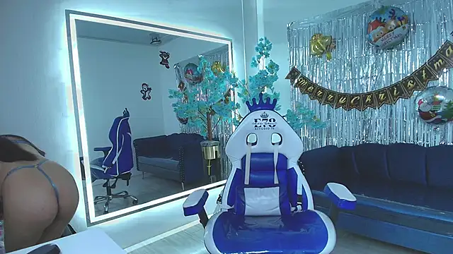 Snapshot of Sammy_evanns_ chatting on 12-16-25, 03:06 Sammy evanns online show from 12-16-25, 03:06