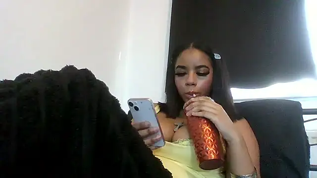 CherryMaeX online show from 01-14-26, 09:37