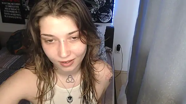 AlienforTwenty online show from 04-05-26, 12:13