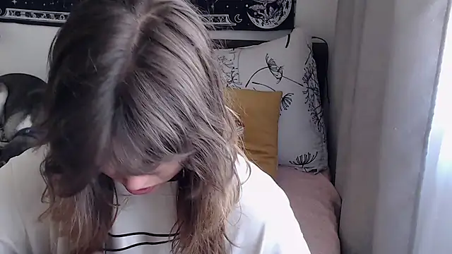 AlienforTwenty online show from 05-10-26, 07:24