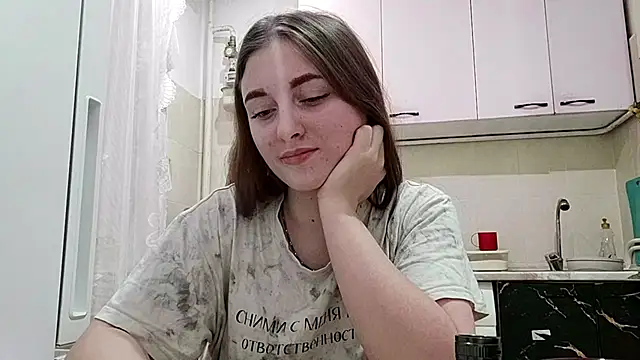 Snapshot of MaoBuyck chatting on 12-13-25, 10:15 MaoBuyck online show from 12-13-25, 10:15