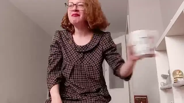 Snapshot of Alice_newhome chatting on 04-30-26, 08:31 Alice newhome online show from 04-30-26, 08:31
