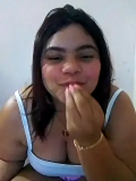 Snapshot of Amore2026 chatting on 12-20-25, 05:36 Amore2026 online show from 12-20-25, 05:36