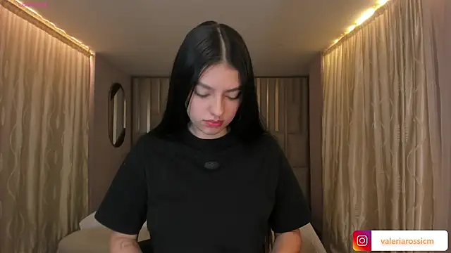 ValeriaRossi  online show from 03-03-26, 12:00