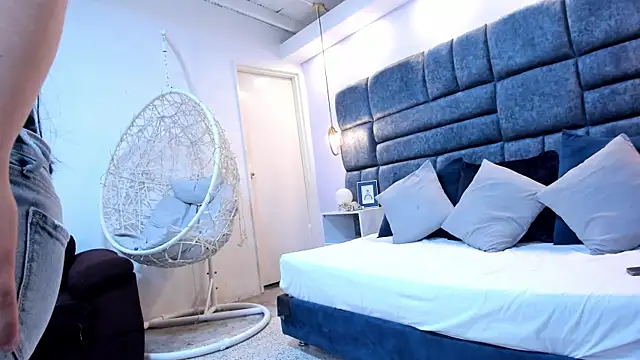 cherrymendy online show from 12-22-25, 12:35