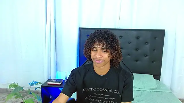 angelll18  online show from 02-22-26, 02:04