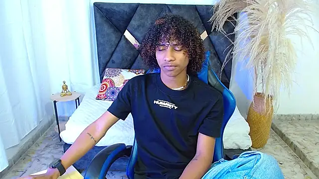 angelll18  online show from 02-23-26, 08:50