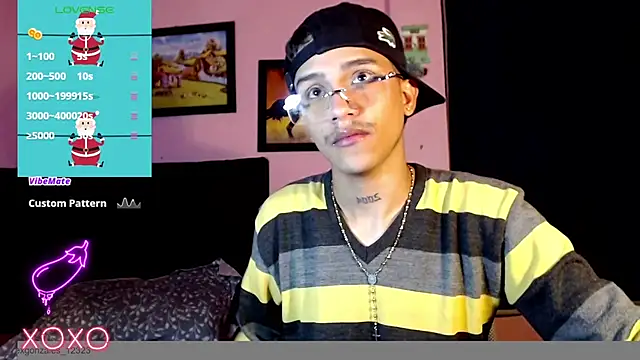 Snapshot of andy_star12 chatting on 12-14-25, 08:46 andy star12 online show from 12-14-25, 08:46