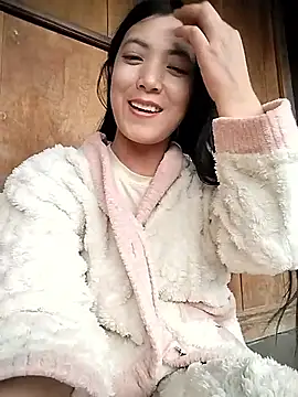 Maylyly k2 online show from 12-18-25, 02:06