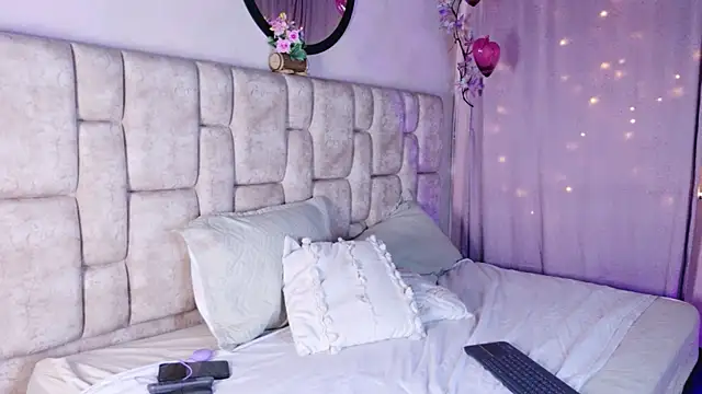 NanyMatrioska online show from 05-22-26, 09:31