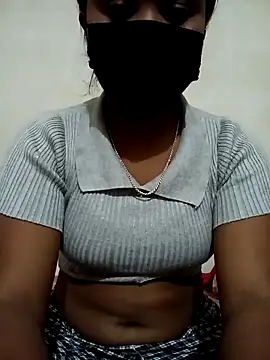 Snapshot of nitu_777 chatting on 12-19-25, 12:12 nitu 777 online show from 12-19-25, 12:12