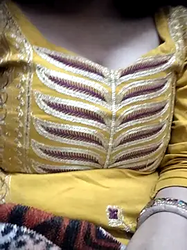 Snapshot of nitu_777 chatting on 02-18-26, 11:06 nitu 777 online show from 02-18-26, 11:06