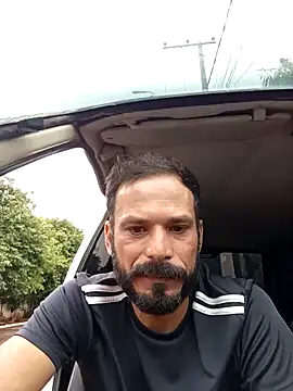 Snapshot of Dionaatanm chatting on 12-16-25, 06:02 Dionaatanm online show from 12-16-25, 06:02