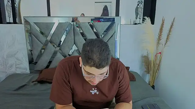 Snapshot of Chel_seth chatting on 02-19-26, 04:08 Chel seth online show from 02-19-26, 04:08