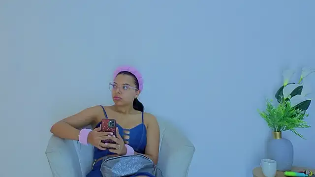 Snapshot of Chel_seth chatting on 03-08-26, 04:05 Chel seth online show from 03-08-26, 04:05