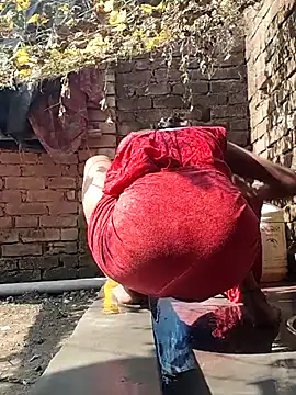 Snapshot of Sweet-rumi chatting on 12-15-25, 05:44 Sweet-rumi online show from 12-15-25, 05:44