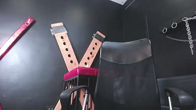 Alex Flame  online show from 12-20-25, 01:18