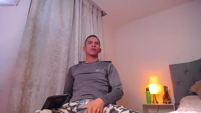 TOMBOYSEXX online show from 04-27-26, 07:12