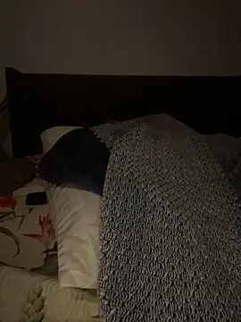 jhaycobXgarcia online show from 12-18-25, 02:01