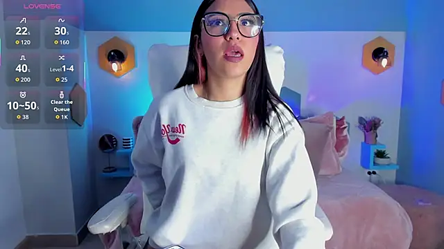 Hiyori Bloom  online show from 01-10-26, 04:47