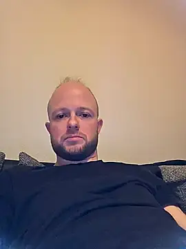 Snapshot of SoftishInflow chatting on 12-18-25, 05:52 SoftishInflow online show from 12-18-25, 05:52