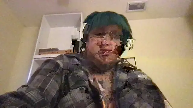 Snapshot of succubussy666 chatting on 12-16-25, 02:44 succubussy666 online show from 12-16-25, 02:44