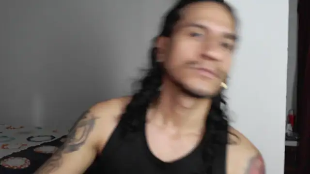 Snapshot of Riot_Velvet chatting on 07-25-26, 03:15 Riot Velvet online show from 07-25-26, 03:15