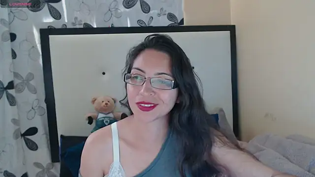 Snapshot of 1sasha_grey__1 chatting on 06-03-26, 11:21 1sasha grey 1 online show from 06-03-26, 11:21