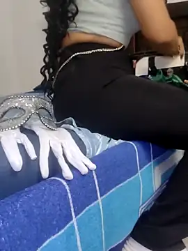 SHARLOT2427 online show from 12-18-25, 09:43