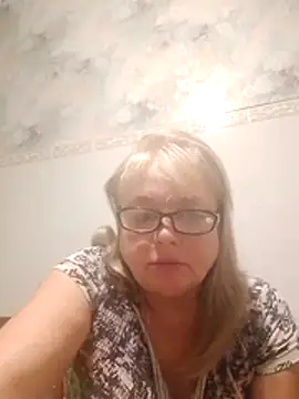 LinaLight88 online show from 12-19-25, 09:44