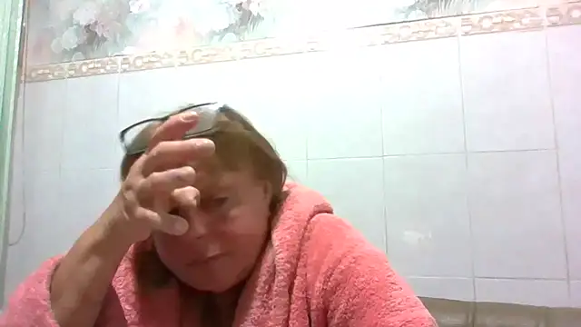 Snapshot of LinaLight88 chatting on 06-16-26, 08:22 LinaLight88 online show from 06-16-26, 08:22