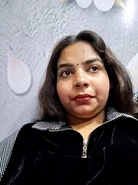 Himani 0122 online show from 06-13-26, 09:24