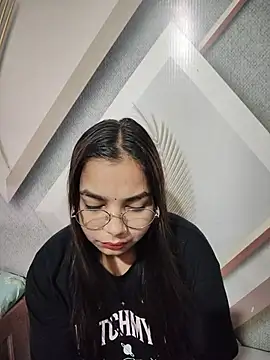 Himani 0122 online show from 07-11-26, 06:05