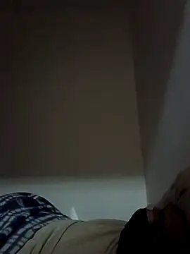 Snapshot of Roky1506 chatting on 12-14-25, 06:12 Roky1506 online show from 12-14-25, 06:12