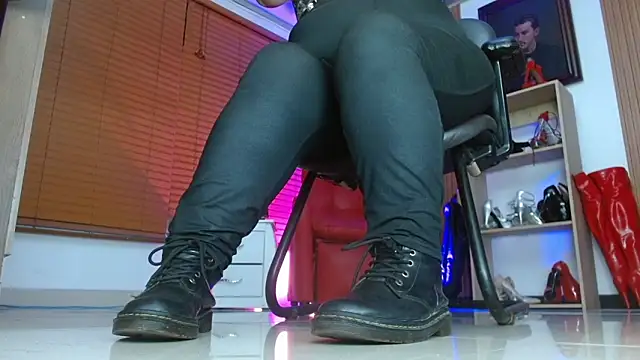 paola xm online show from 03-17-26, 10:29