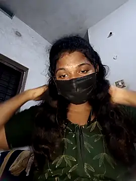 Snapshot of tamilsaisree chatting on 04-29-26, 05:30 tamilsaisree online show from 04-29-26, 05:30
