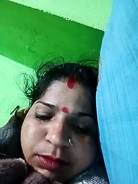 Snapshot of Simakchi_bhabi chatting on 12-15-25, 08:13 Simakchi bhabi online show from 12-15-25, 08:13