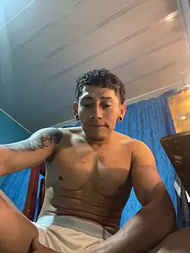 Snapshot of Cami-Red97 chatting on 12-15-25, 08:07 Cami-Red97 online show from 12-15-25, 08:07