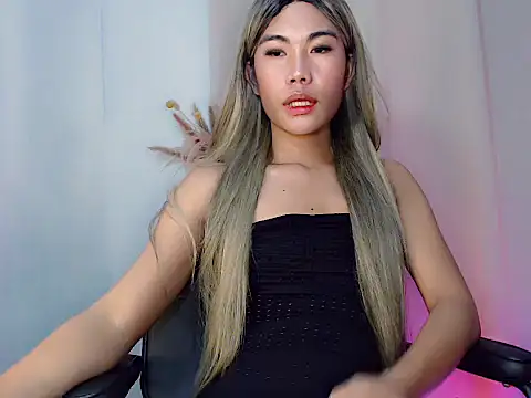 Snapshot of MIASEX980271 chatting on 03-30-26, 07:37 MIASEX980271 online show from 03-30-26, 07:37