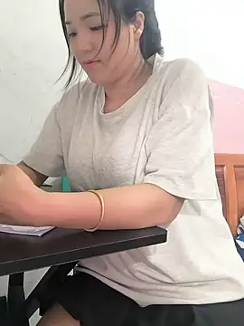 Snapshot of Sisilaydy_01 chatting on 06-27-26, 03:39 Sisilaydy 01 online show from 06-27-26, 03:39