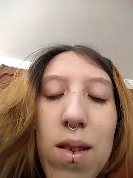 Briar y Blair online show from 01-13-26, 01:27