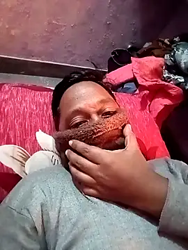 Snapshot of Caterosee chatting on 12-18-25, 09:54 Caterosee online show from 12-18-25, 09:54