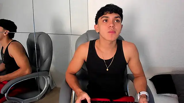  TaylorBlack online show from 05-20-26, 11:38