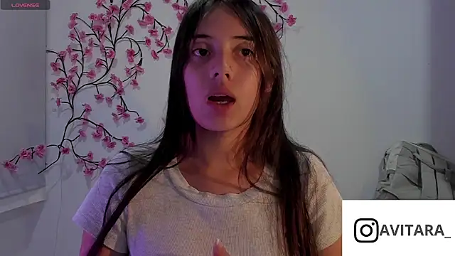 Snapshot of vanesita_ chatting on 06-10-26, 12:11 vanesita online show from 06-10-26, 12:11
