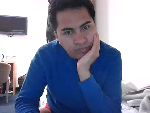 Snapshot of sweetpinoy2027 chatting on 04-23-26, 06:32 sweetpinoy2027 online show from 04-23-26, 06:32