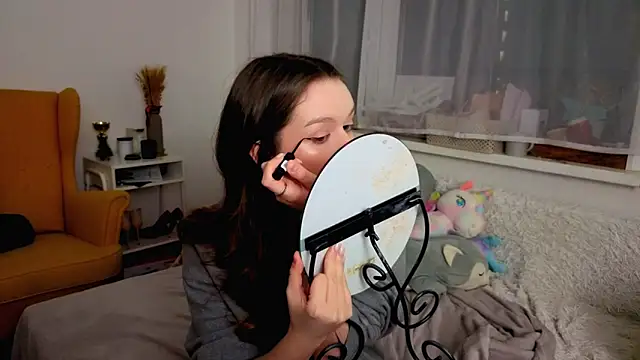 my liss online show from 12-23-25, 02:42