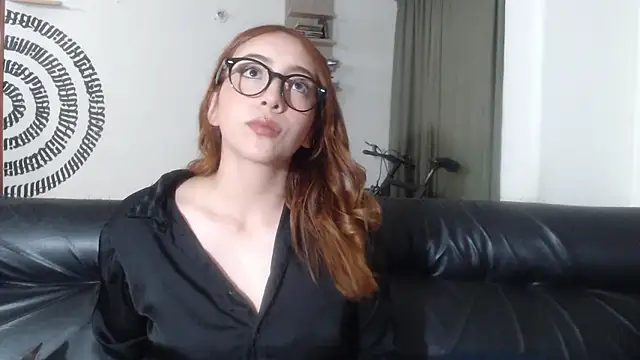 Snapshot of BeautyYoungblond chatting on 07-02-26, 02:22 BeautyYoungblond online show from 07-02-26, 02:22