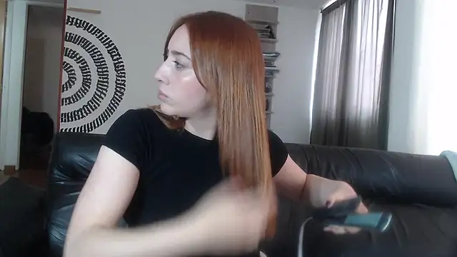 Snapshot of BeautyYoungblond chatting on 07-12-26, 08:44 BeautyYoungblond online show from 07-12-26, 08:44